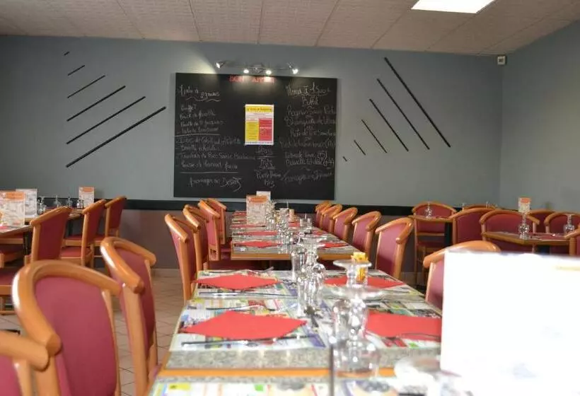 ホテル Le Relais De Risquetout