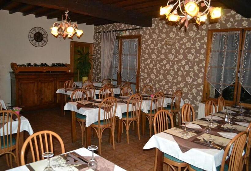 Отель Le Relais De Risquetout