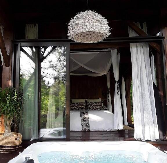 Отель Les Landines