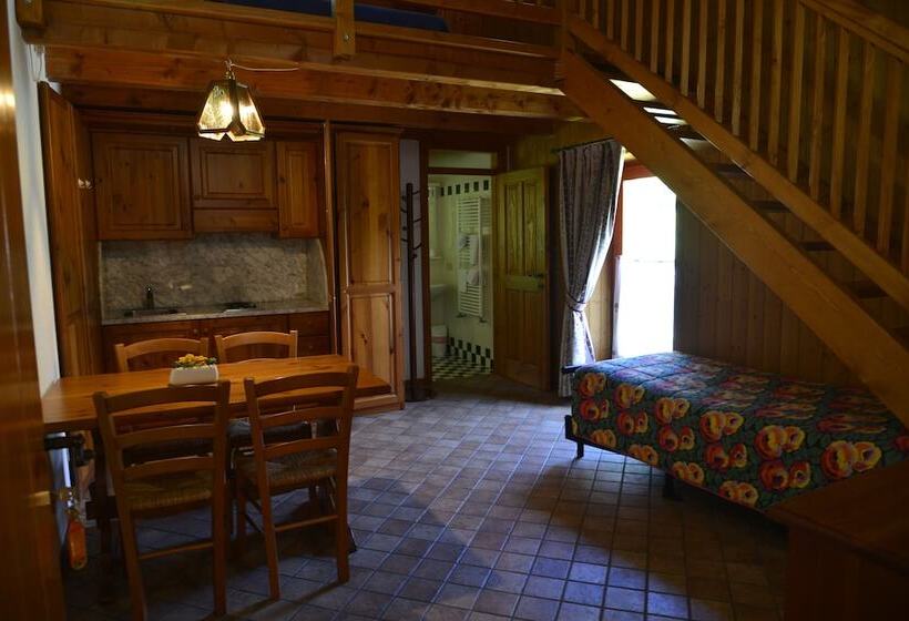 교외 호텔 Agriturismo Pian Dei Tass