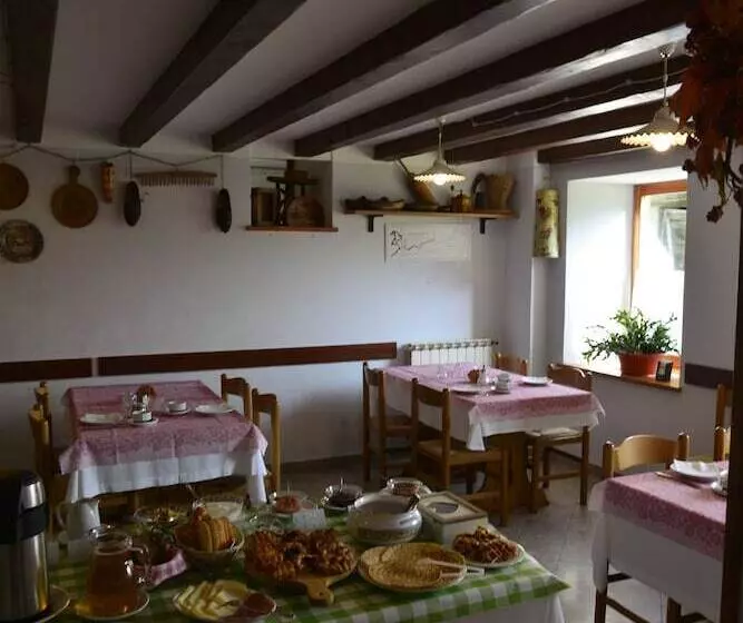 Maaseutuhotelli Agriturismo Pian Dei Tass