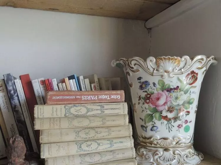 ペンション Chambre D Hôtes Les Volets Verts