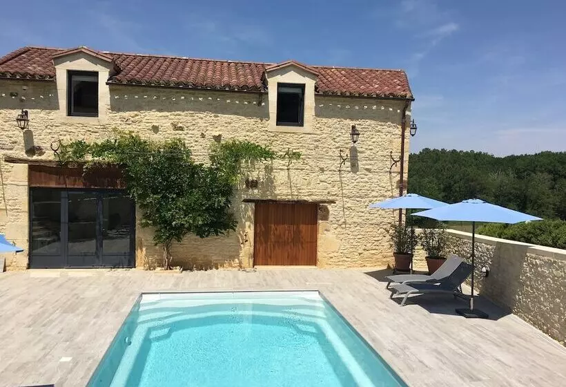 Majatalo Chambres D Hôtes La Tour De Ginaillac