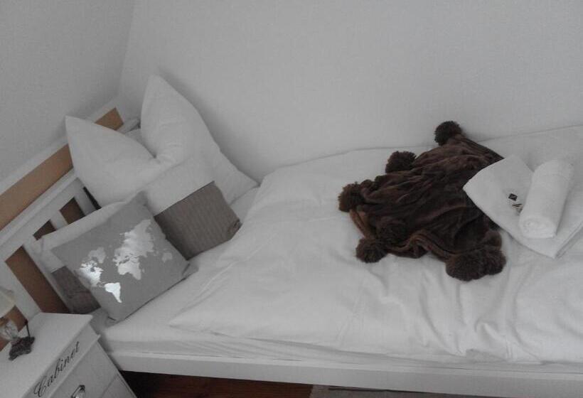 بنسيون Guest House Dommitzsch