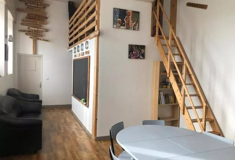 Majatalo L école Buissonnière