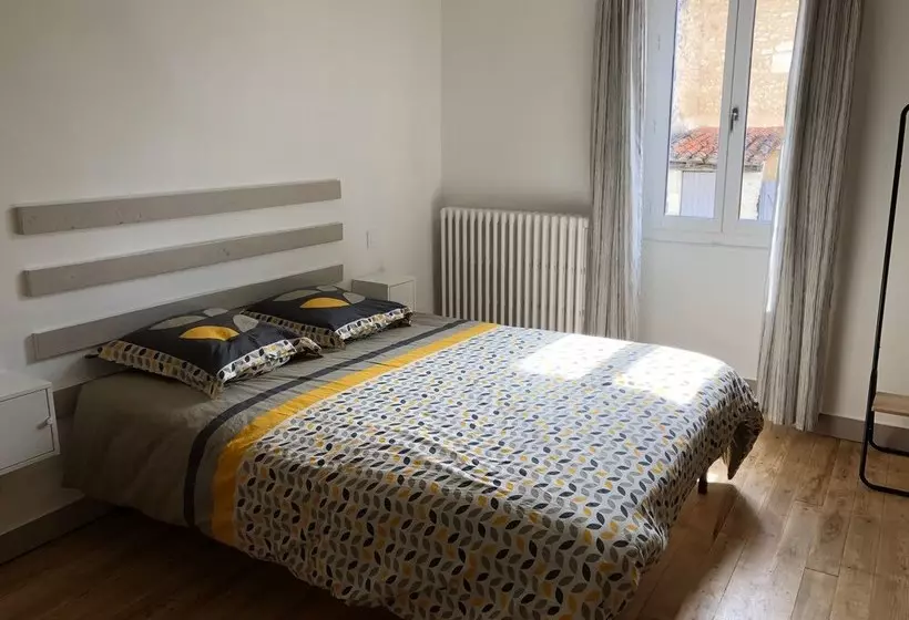 ペンション La Chambre D Emilie