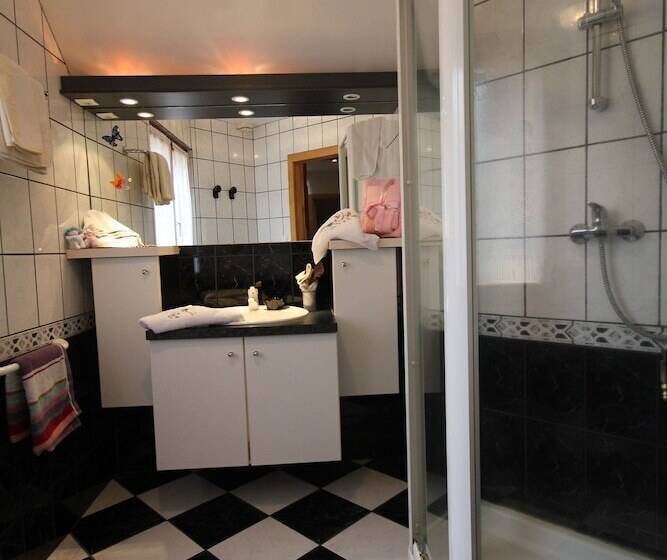 Пансион Les Gites La Cerisaie