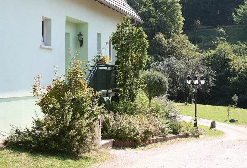 Majatalo Les Gites La Cerisaie