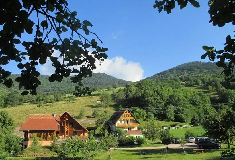 Majatalo Les Gites La Cerisaie