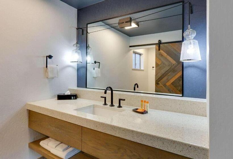 فندق Becket, Bw Signature Collection