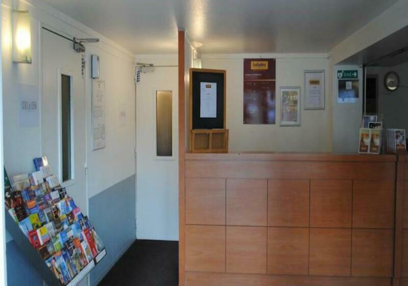 Comfort Hotel Emerainville Marne-La-Vallee