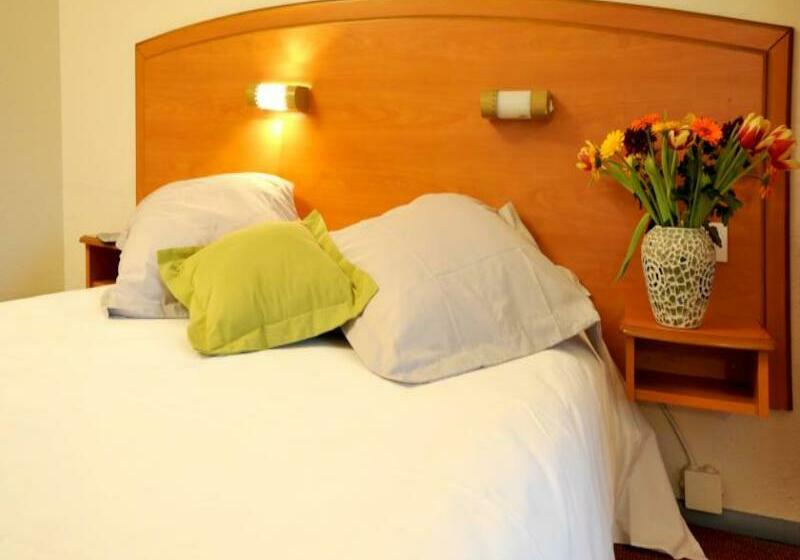 Comfort Hotel Emerainville Marne-La-Vallee