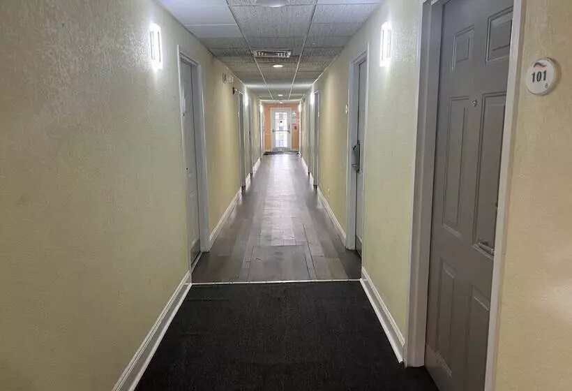 酒店 Baymont By Wyndham Lakeland