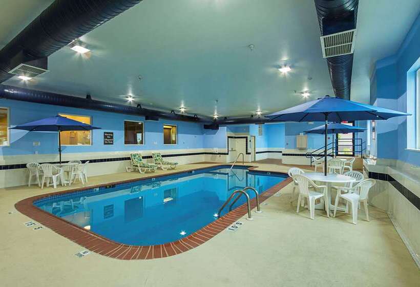 Отель Sleep Inn & Suites