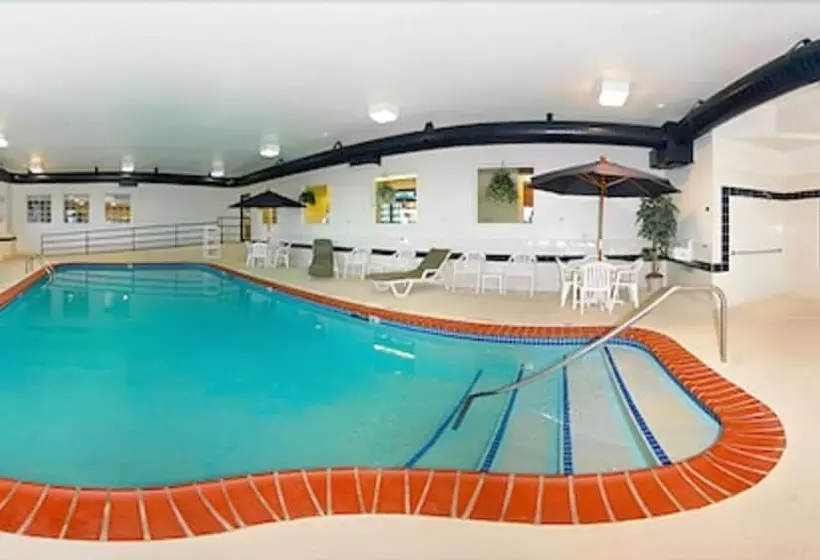 Отель Sleep Inn & Suites