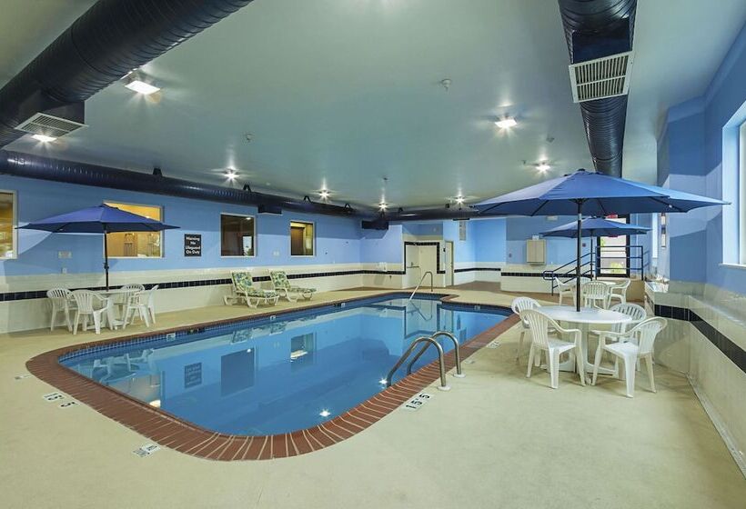 Отель Sleep Inn & Suites