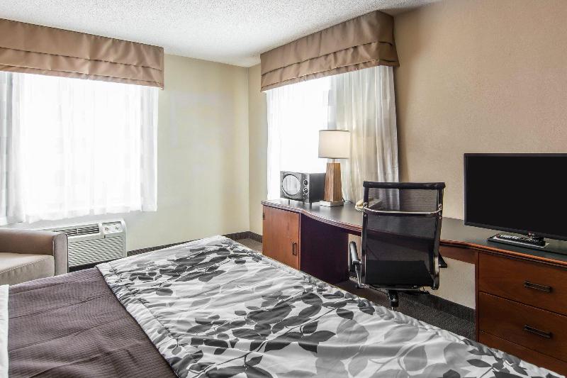 فندق Spark By Hilton Fredericksburg Southpoint