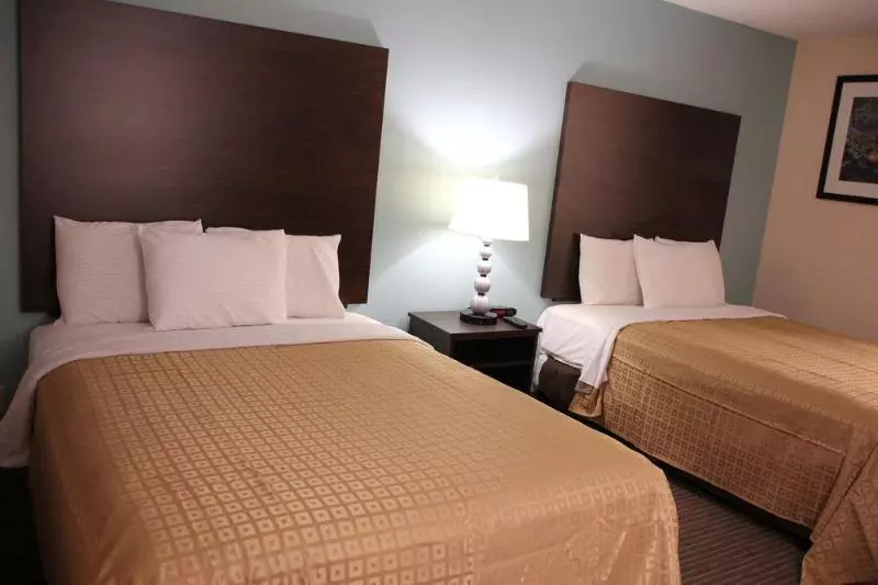 בית מלון כפרי Sterling Inn Niagara Falls Near Iag Airport