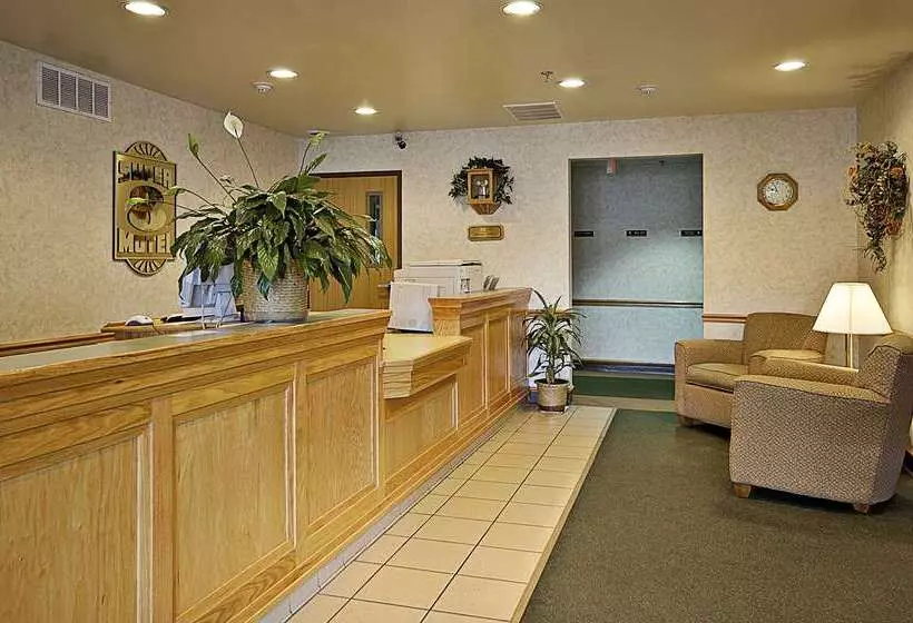 Hotel Super 8 By Wyndham Ava