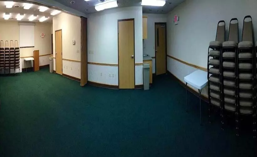 Hotel Super 8 By Wyndham Ava