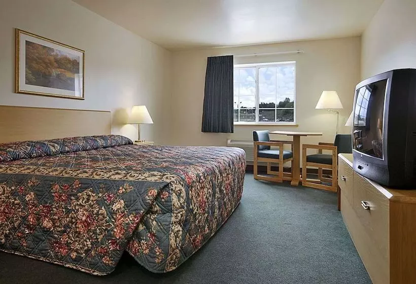 Hotel Super 8 By Wyndham Ava