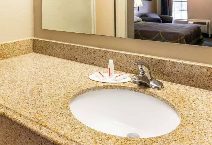 호텔 Super 8 By Wyndham Bossier City/shreveport Area