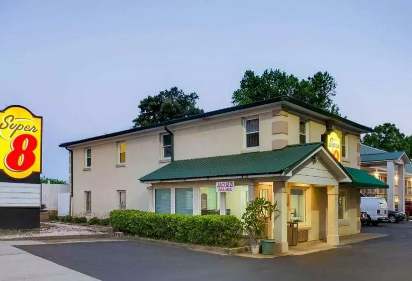 ホテル Super 8 By Wyndham Charlotte Downtown Area