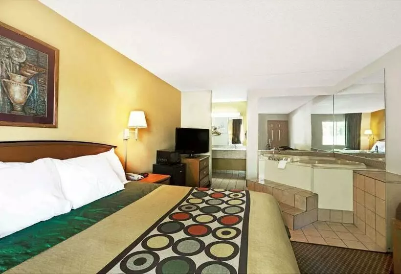 ホテル Super 8 By Wyndham Charlotte Downtown Area