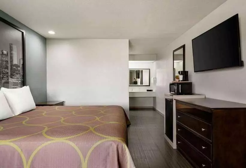 בית מלון כפרי Super 8 By Wyndham Houston/downtown/i 610