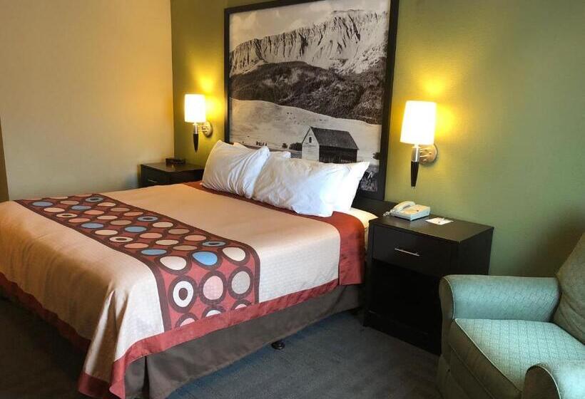 Hotel Super 8 By Wyndham Lagrande