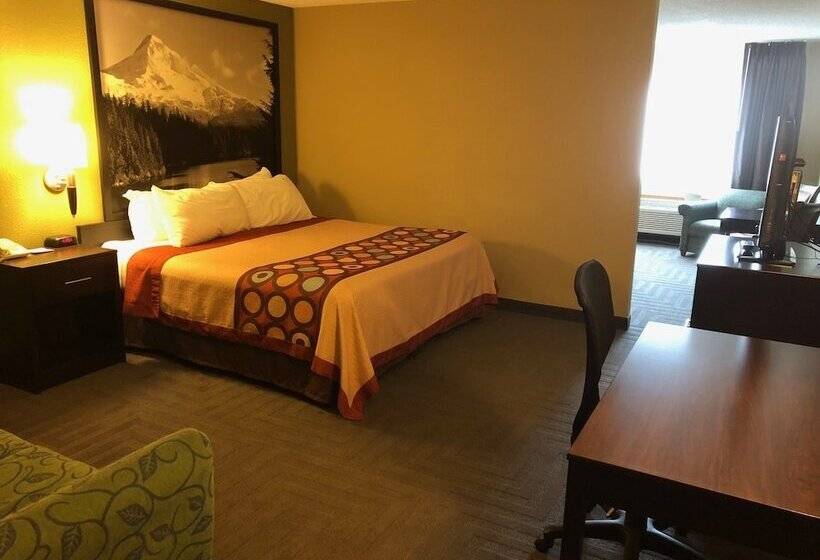 Hotel Super 8 By Wyndham Lagrande