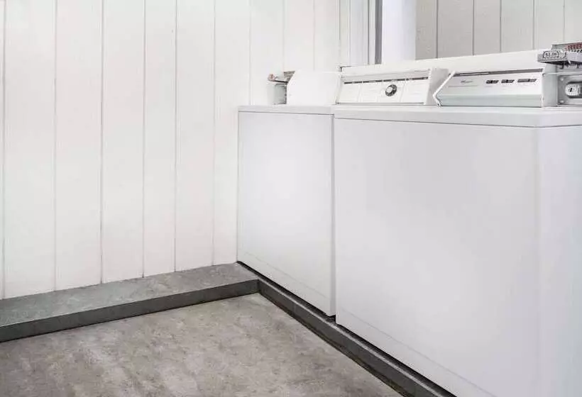 ホテル Travelodge By Wyndham Grants Pass