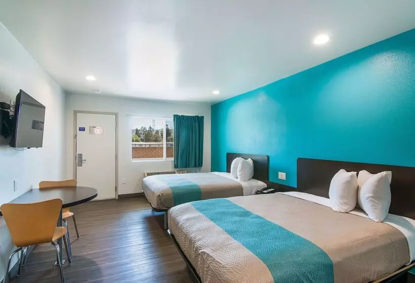 Motel 6south El Monte, Ca  Los Angeles