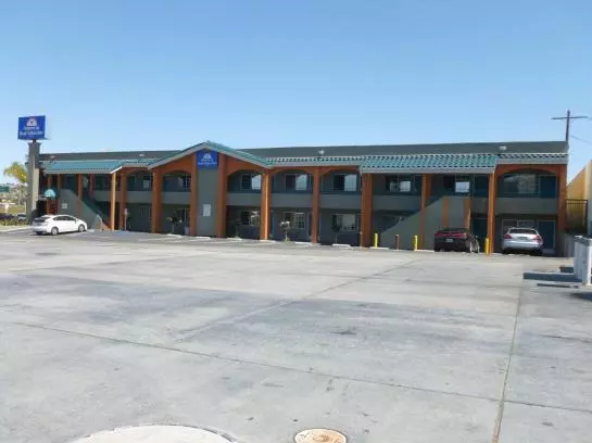Мотель Americas Best Value Inn Corona