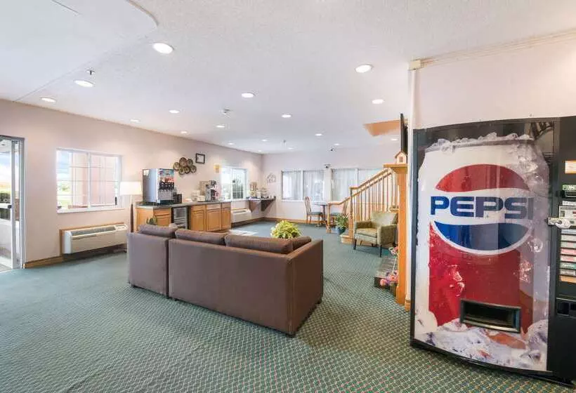 מוטל Rodeway Inn Urbana Champaign University Area