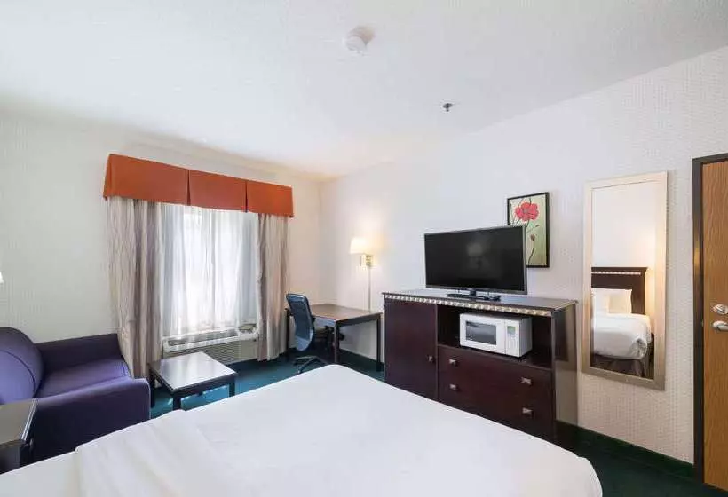 מוטל Rodeway Inn Urbana Champaign University Area