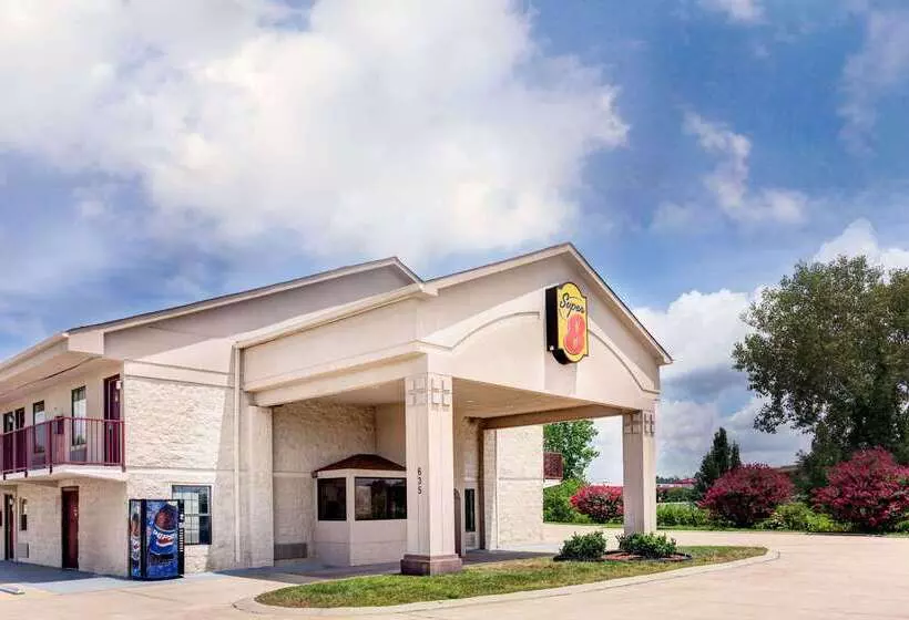 מוטל Super 8 By Wyndham Clarksville East