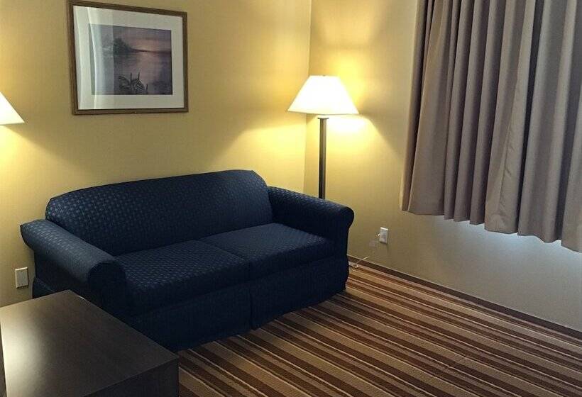 مُتل Super 8 By Wyndham Driggs