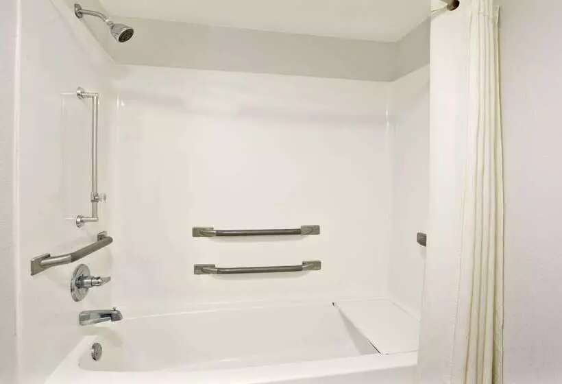 מוטל Super 8 By Wyndham Gainesville