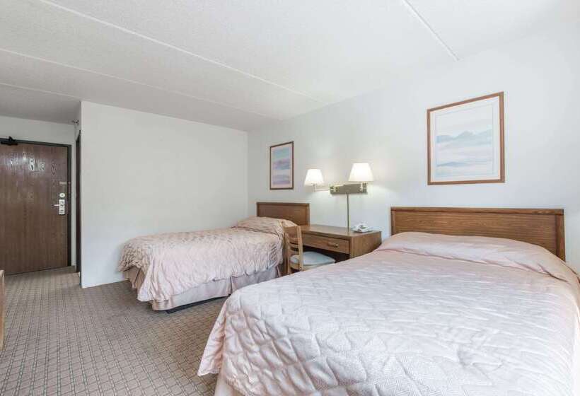 Motel Super 8 By Wyndham Groton