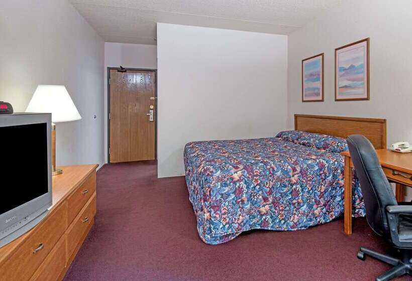 Motel Super 8 By Wyndham Groton