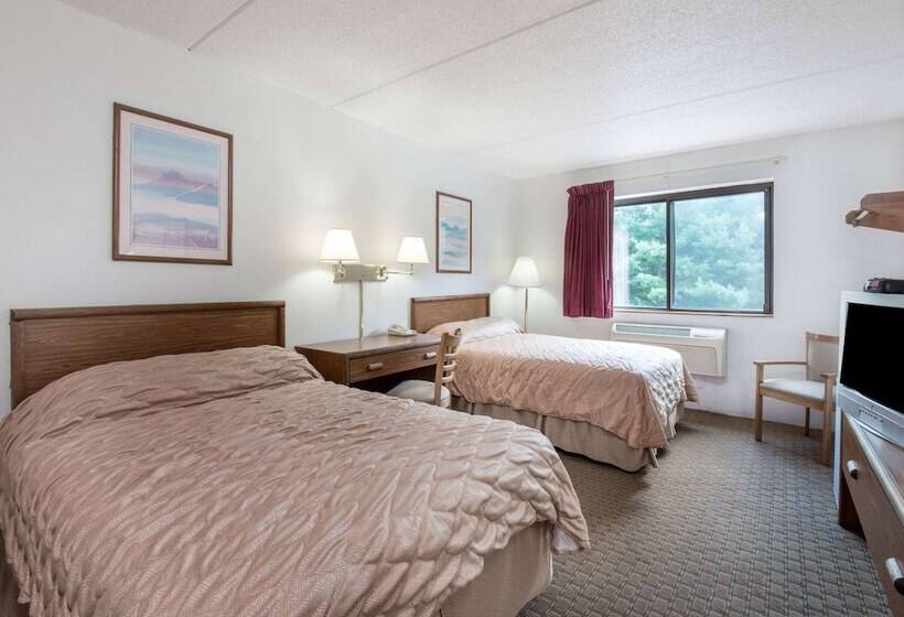 Motel Super 8 By Wyndham Groton