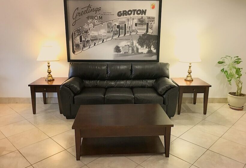 Motel Super 8 By Wyndham Groton