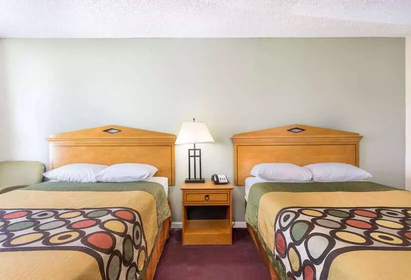 מוטל Super 8 By Wyndham Manning