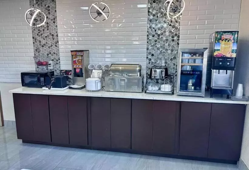 汽车旅馆  Super 8 By Wyndham Prattville Montgomery