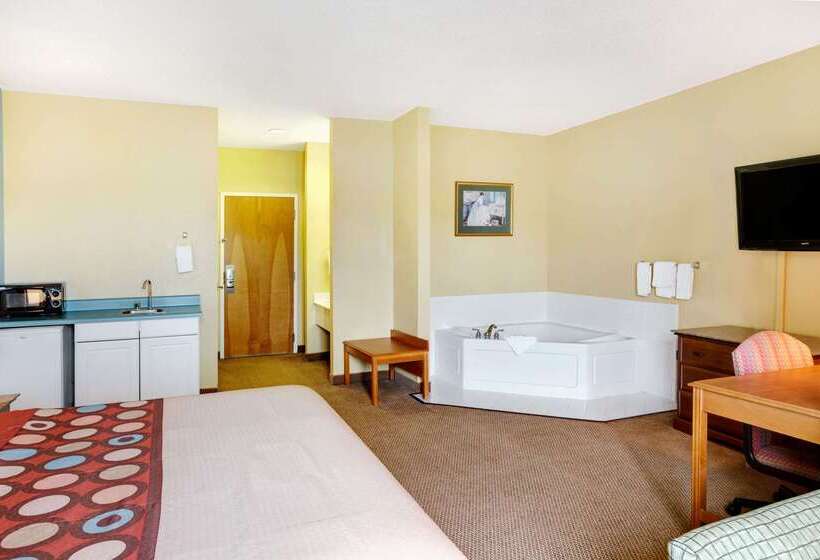 فندق على الطريق Super 8 By Wyndham Salisbury