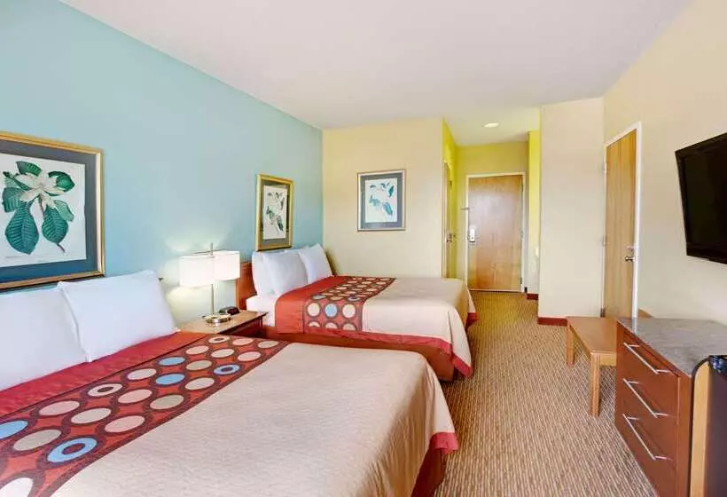 モーテル Super 8 By Wyndham Salisbury