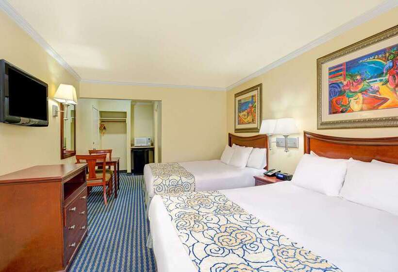 فندق على الطريق Super 8 By Wyndham Santa Cruz/beach Boardwalk East