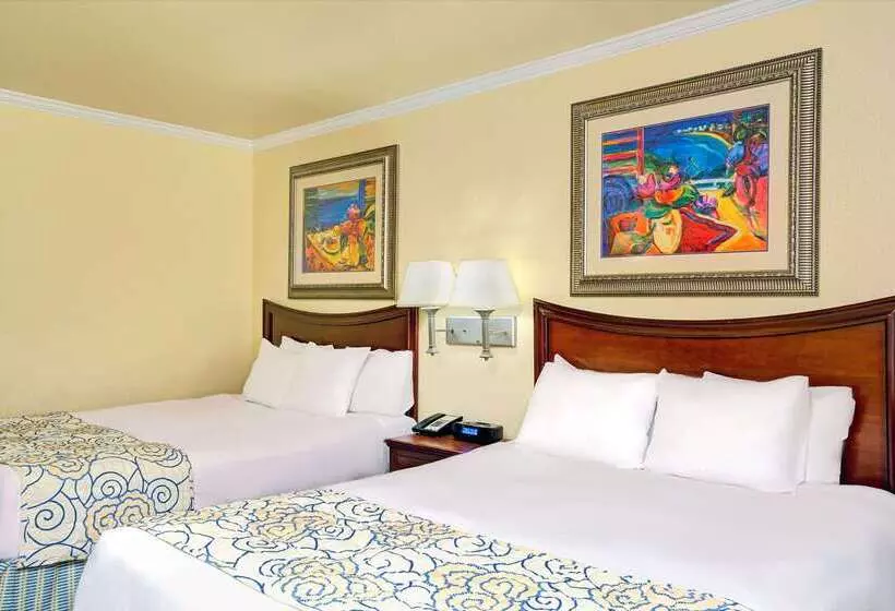 汽车旅馆  Super 8 By Wyndham Santa Cruz/beach Boardwalk East