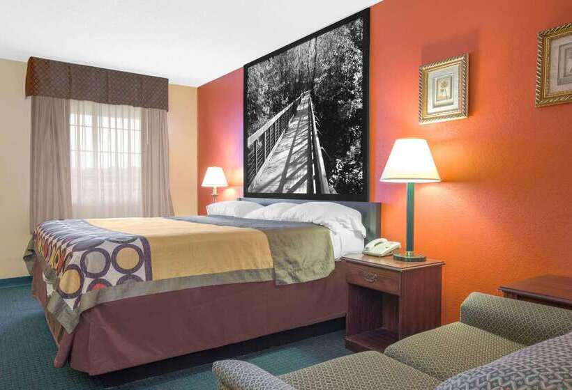 汽车旅馆 Super 8 By Wyndham Talladega Al